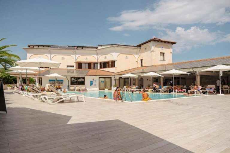 Hotel Club Le Rose in San Teodoro Sardinia